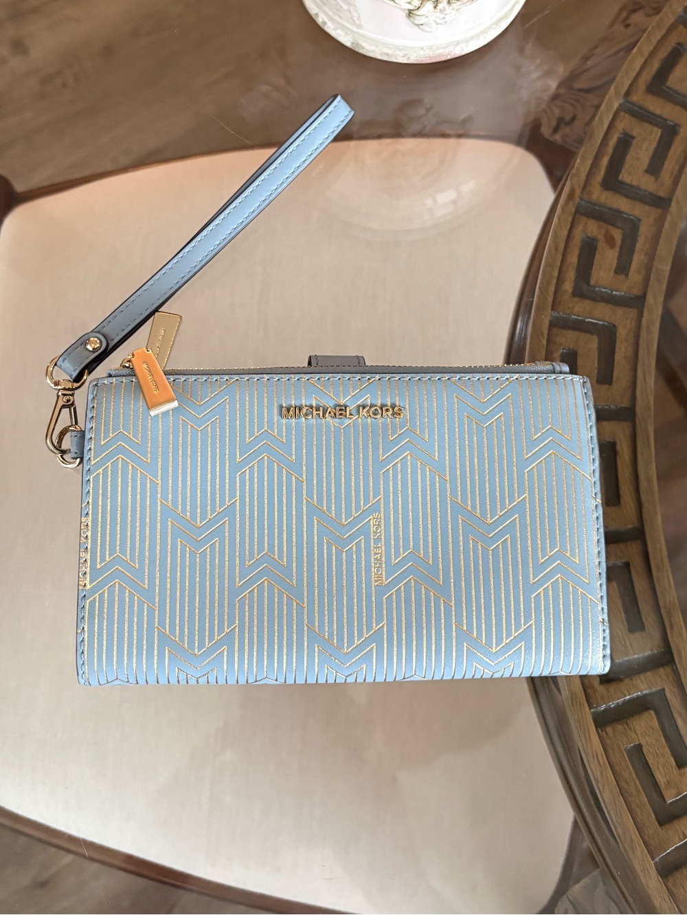 🩵💛MICHAEL KORS DOUBLE ZIP POWDER BLUE & GOLD METALLIC LEATHER ART DECO WRISTLET! - Picture 3 of 7